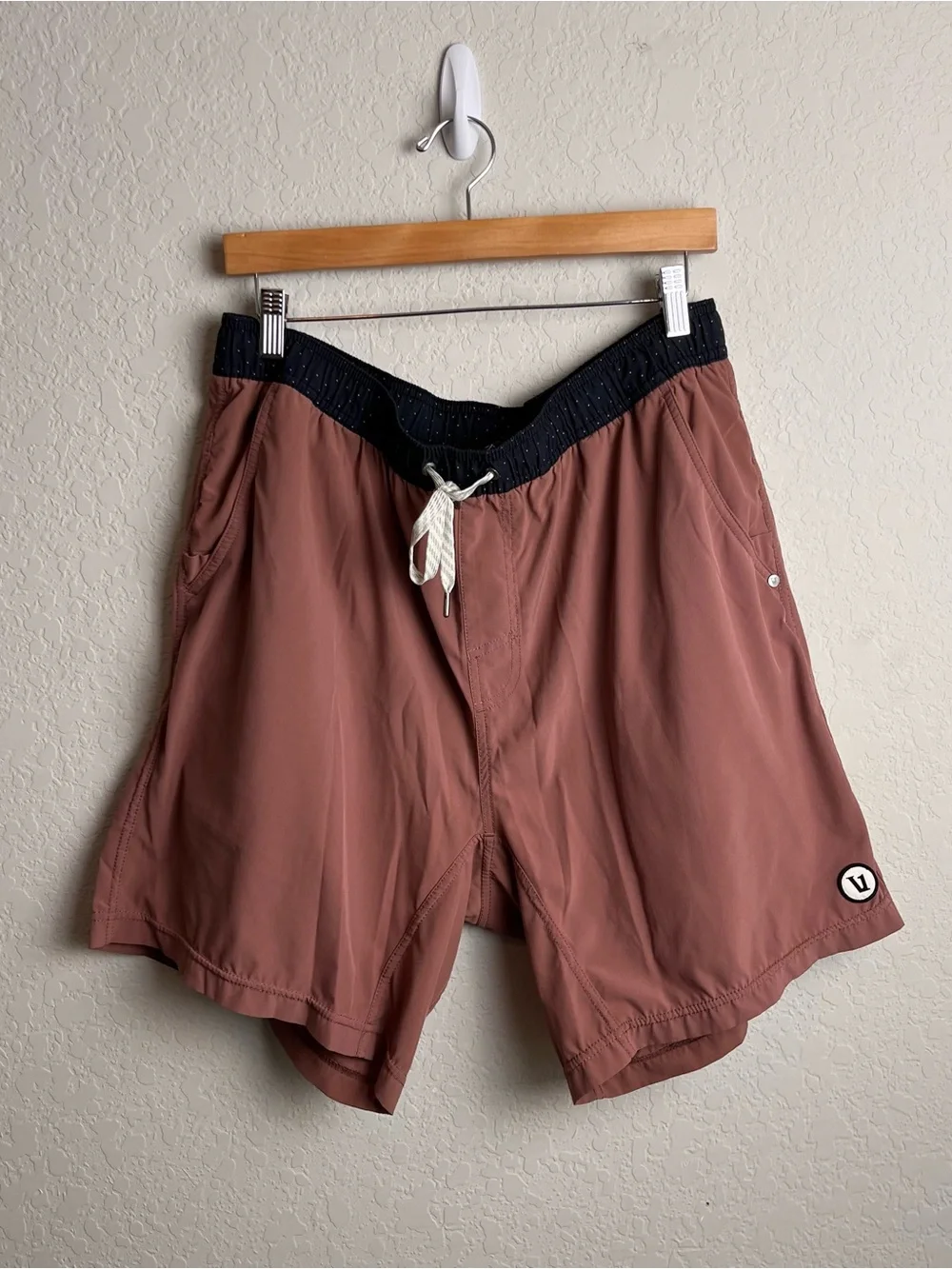 Vuori Men’s Lined Drawstring Kore Short XXL Red Clay Swim Trunks Board Shorts